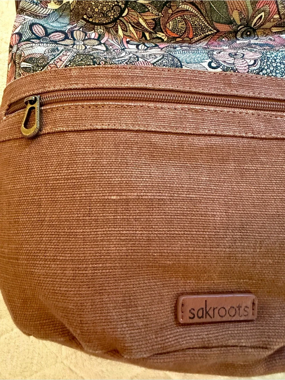Sakroots - Artist Circle Soft Bucket Crossbody Bag Adjustable Strap